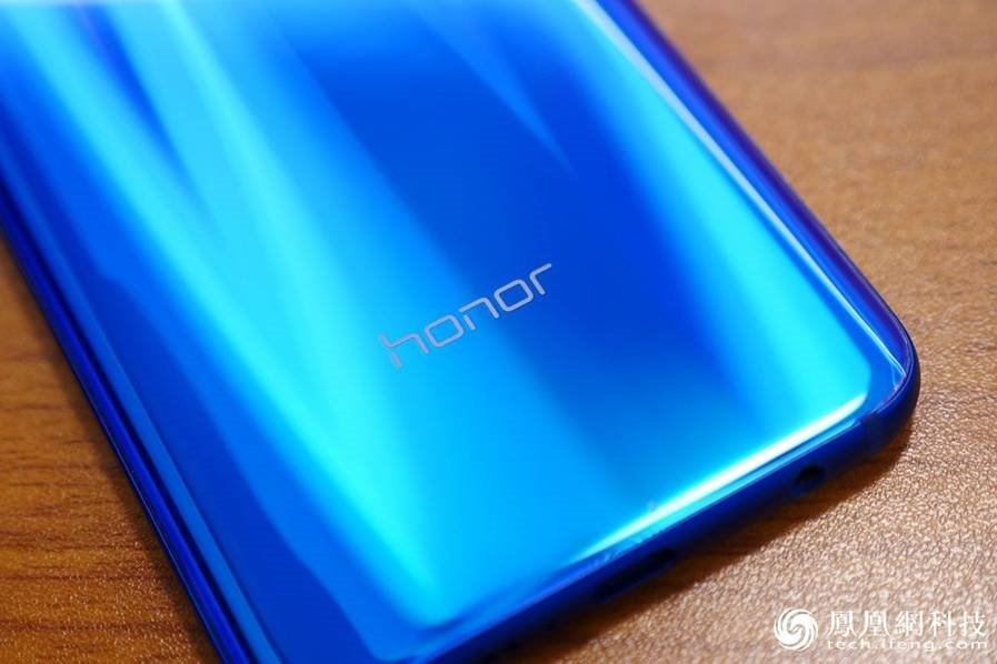 Huawei Honor 10 Hands-On Review