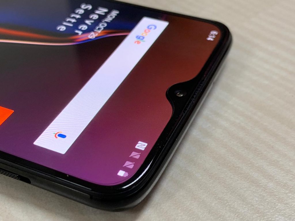 OnePlus 6T Hands-On Review - Front camera