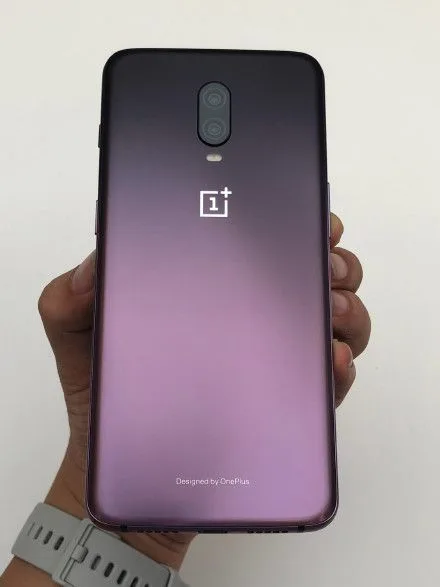 OnePlus 6T Thunder Purple Edition Back Design