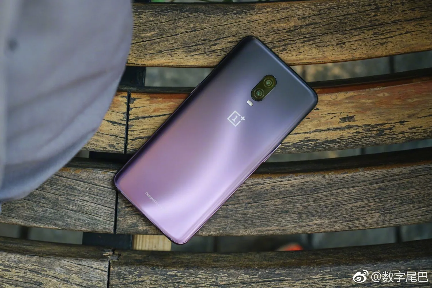 OnePlus 6T Thunder Purple Edition Teaser