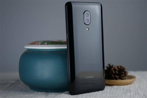 Lenovo Z5 Pro Slider Review - Design and appearance