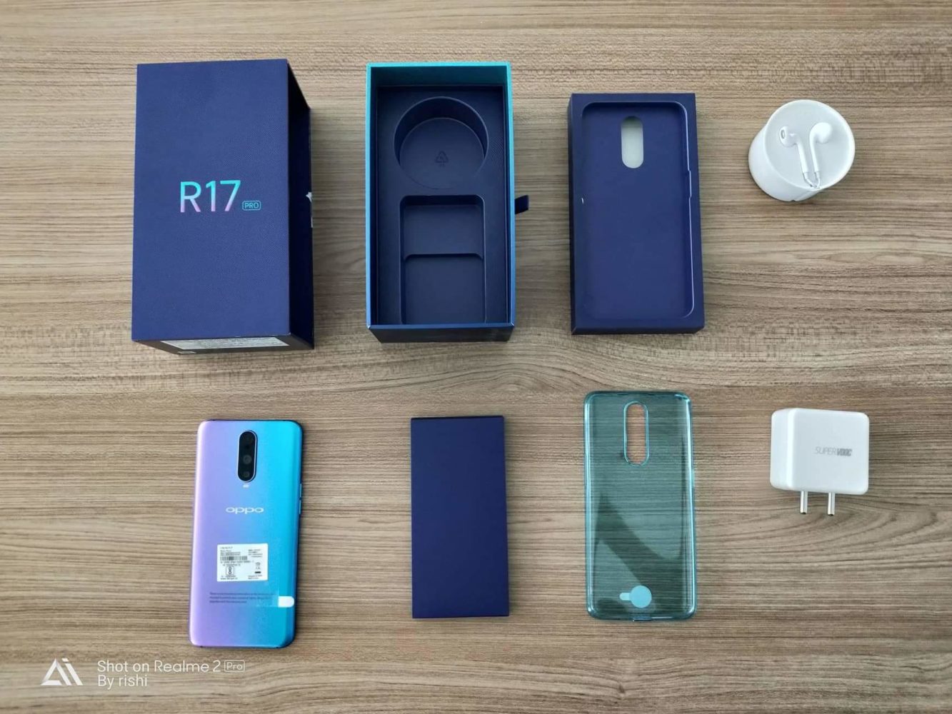 OPPO R17 Pro Hands-On Package