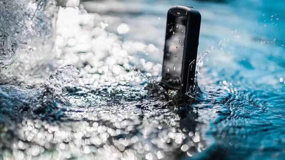 AGM M5 Featured Rugged Phone Waterproof IP68
