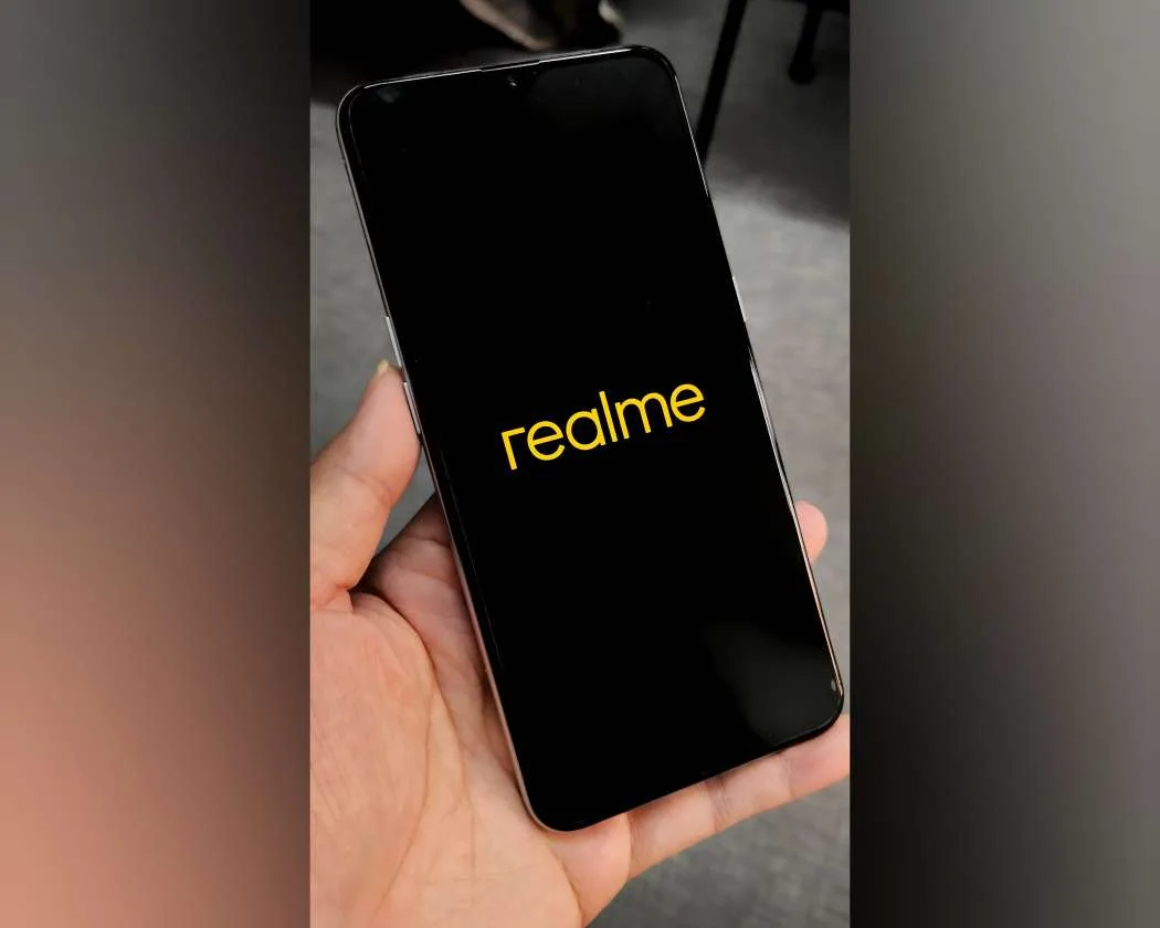 realme XT screen