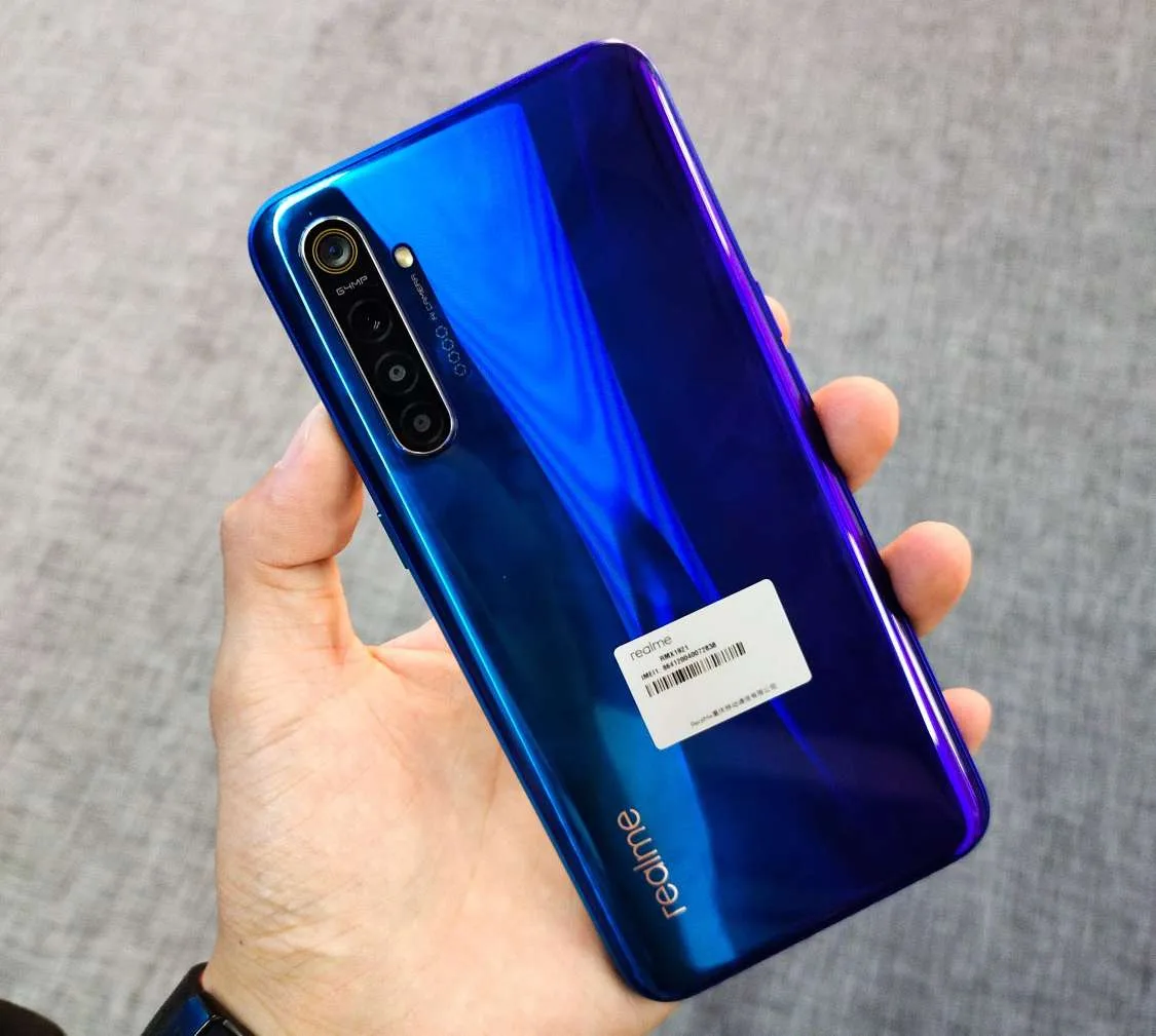 realme XT back