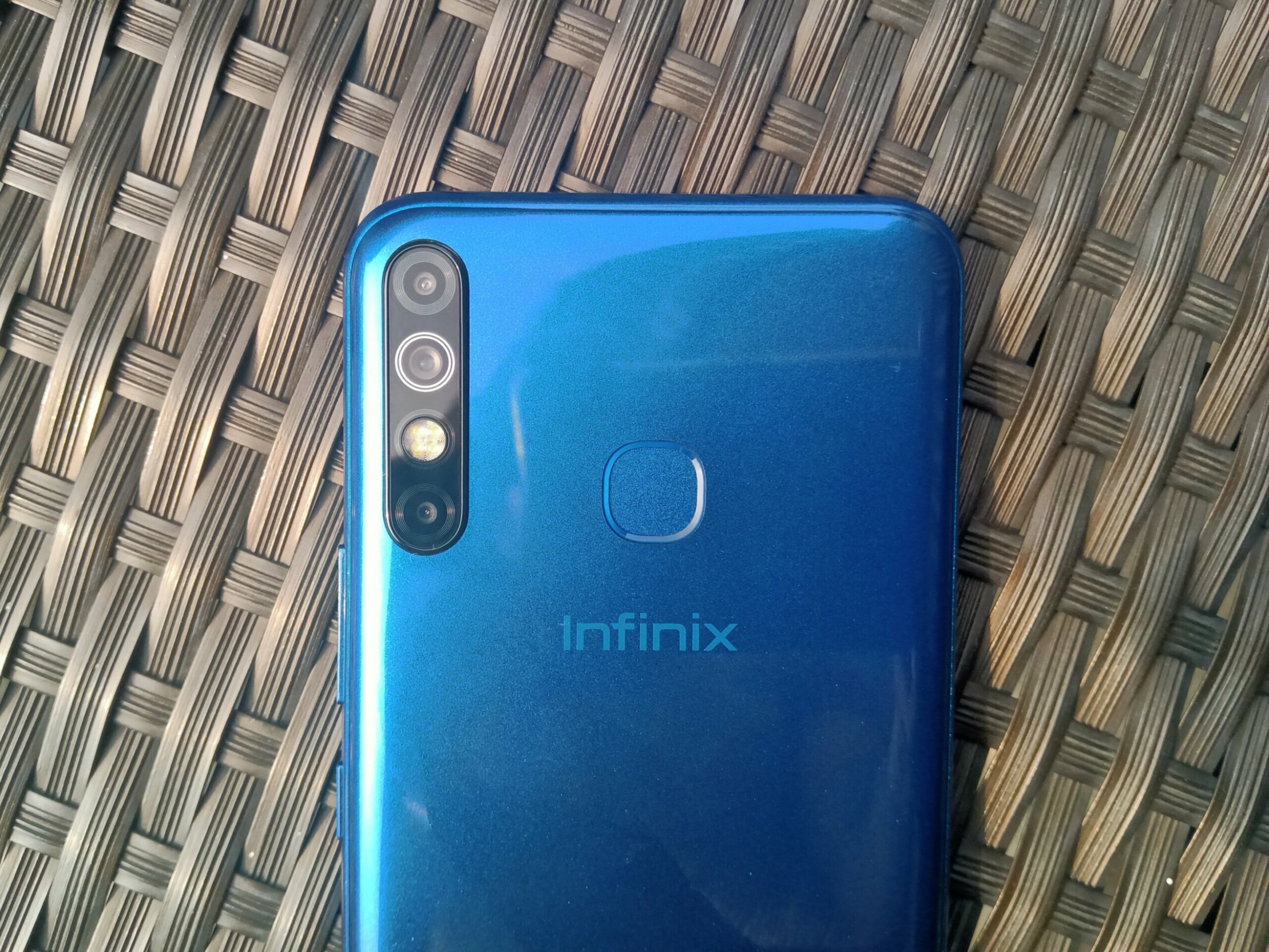 Infinix HOT 8