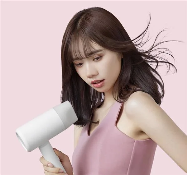 Xiaomi MIJIA negative ion portable Hair Dryer featured