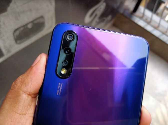 vivo-z1x-launched-in-india-3