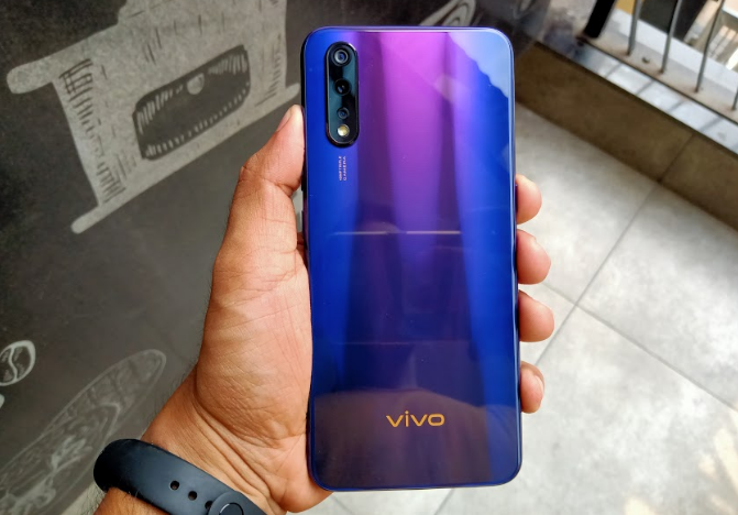 vivo-z1x-launched-in-india-d
