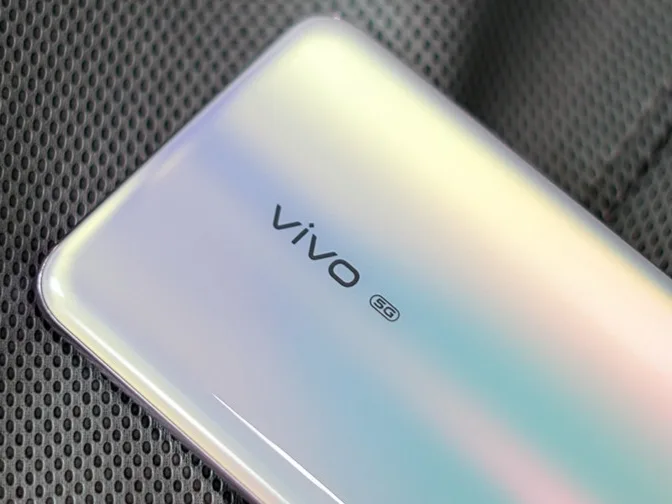 Vivo S6