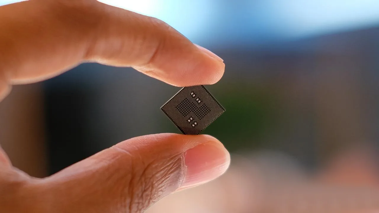 kirin-985-vs-apple-a13-d