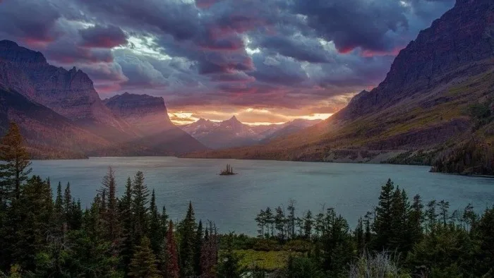 Lake St. Mary wallpaper crashes Android smartphones
