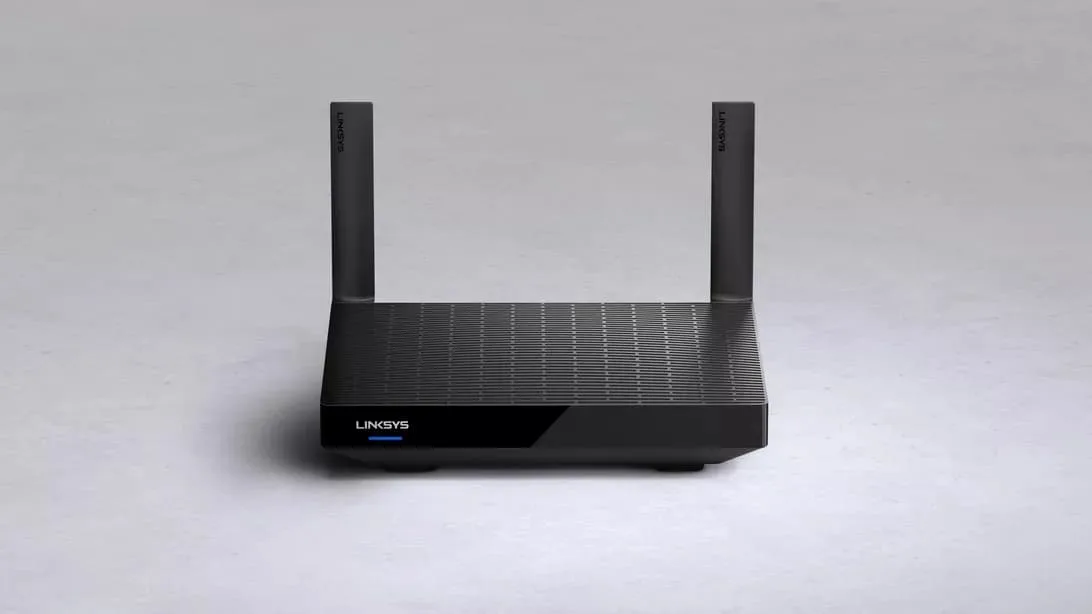 Linksys WiFi 6 Router MR7350 AX1300 front
