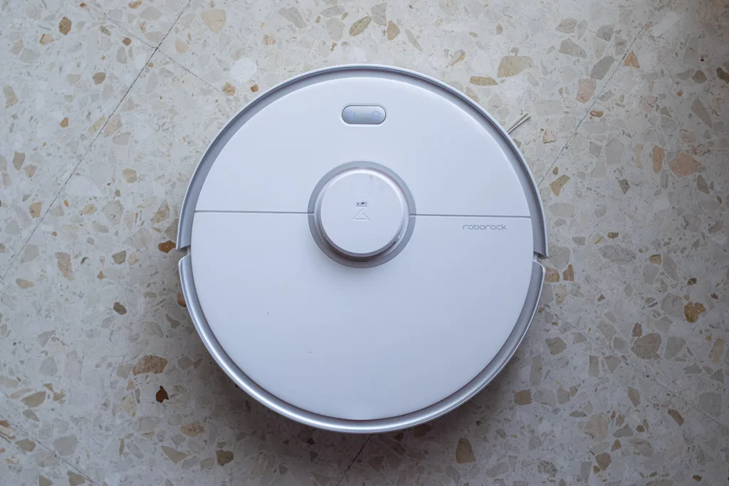 viomi-v3-pro-vs-v2-vs-roborock-s5-max-1-2