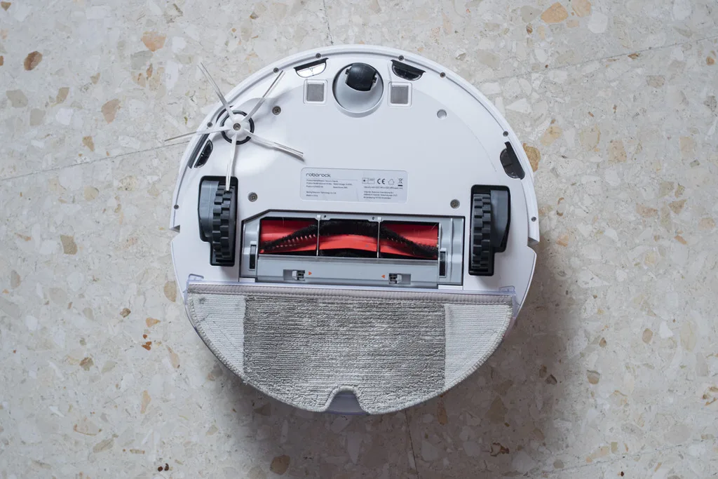 viomi-v3-pro-vs-v2-vs-roborock-s5-max-2-1