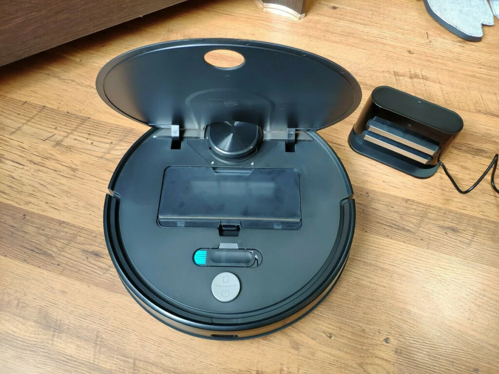 viomi-v3-pro-vs-v2-vs-roborock-s5-max-2-3