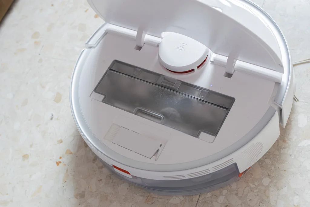 viomi-v3-pro-vs-v2-vs-roborock-s5-max-2-4