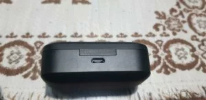 QCY T5 earbuds review - Micro-USB port