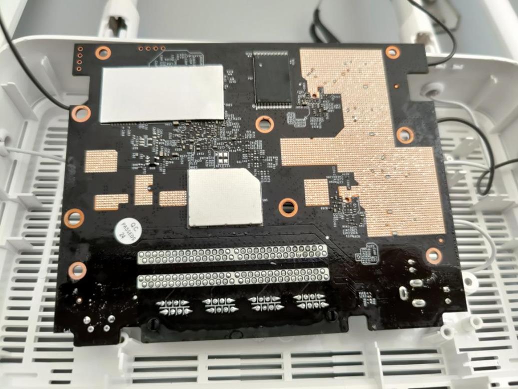 Redmi router AX5 WiFi 6 Review - back of circuit board