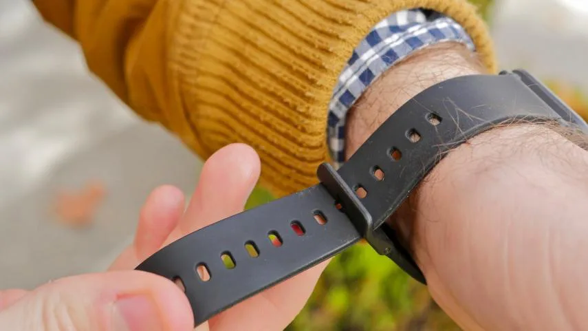 xiaomi-mi-band-5-vs-amazfit-bip-vs-fitbit-charge-4-2-2