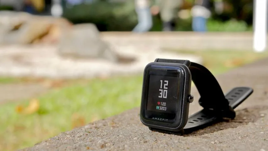 xiaomi-mi-band-5-vs-amazfit-bip-vs-fitbit-charge-4-2