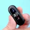 xiaomi-mi-band-5-vs-amazfit-bip-vs-fitbit-charge-4-5