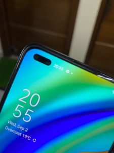 OPPO F17 series - F17 Pro Dual Punch hole