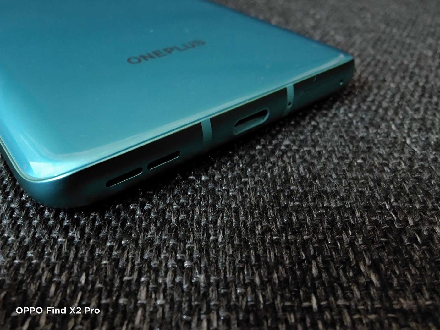 OnePlus 8T Hands-On Images 1602601433529