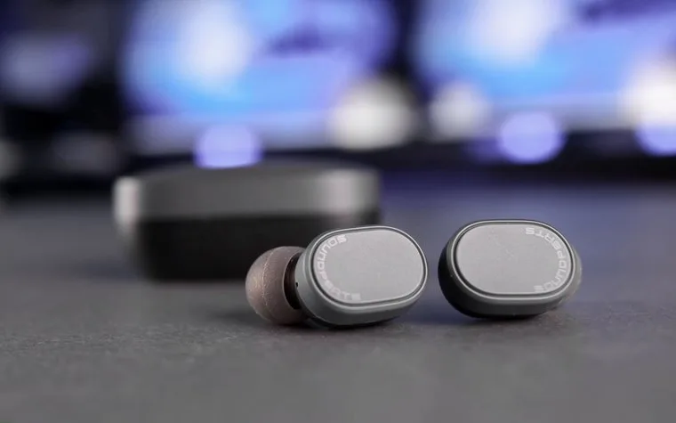 edifier-x3-vs-soundseats-truedot-1