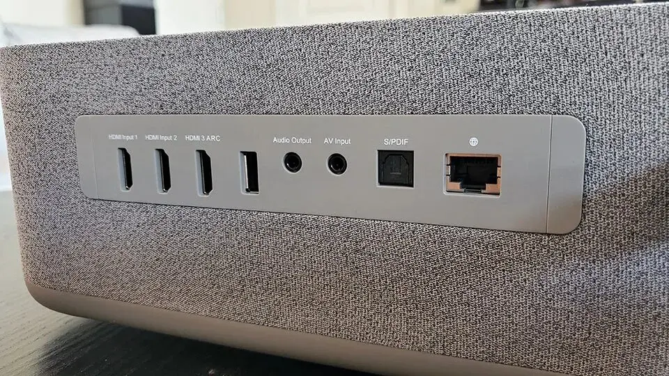 vava-vs-fengmi-4k-comparison-3