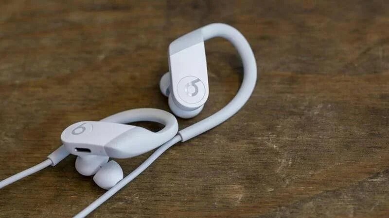 powerbeats-vs-powerbeats-2-vs-3-vs-pro-1