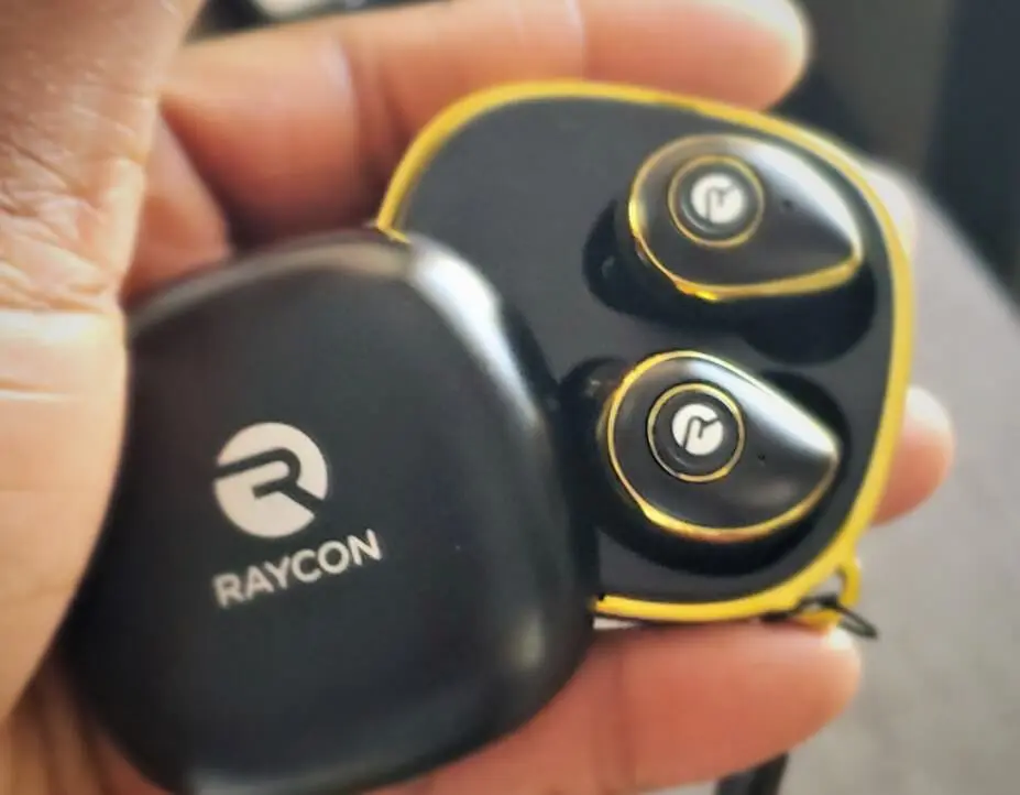 raycon-e25-vs-e50-vs-e55-4-1