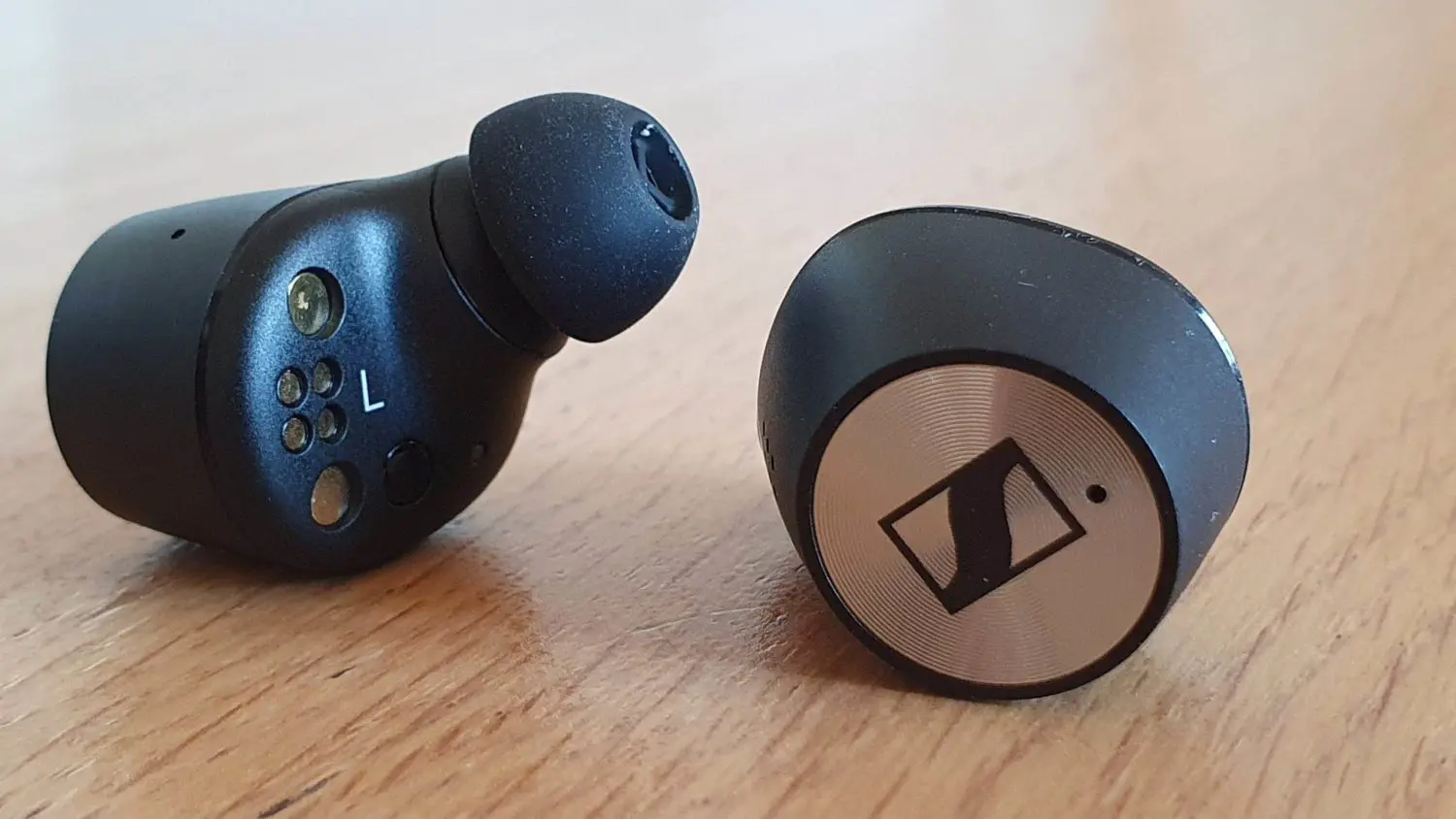 sennheiser-momentum-vs-momentum-2-vs-3-2-1