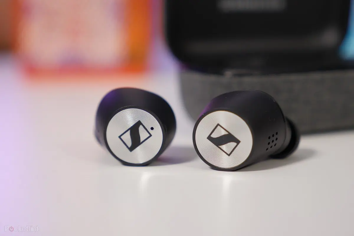 sennheiser-momentum-vs-momentum-2-vs-3-4-1