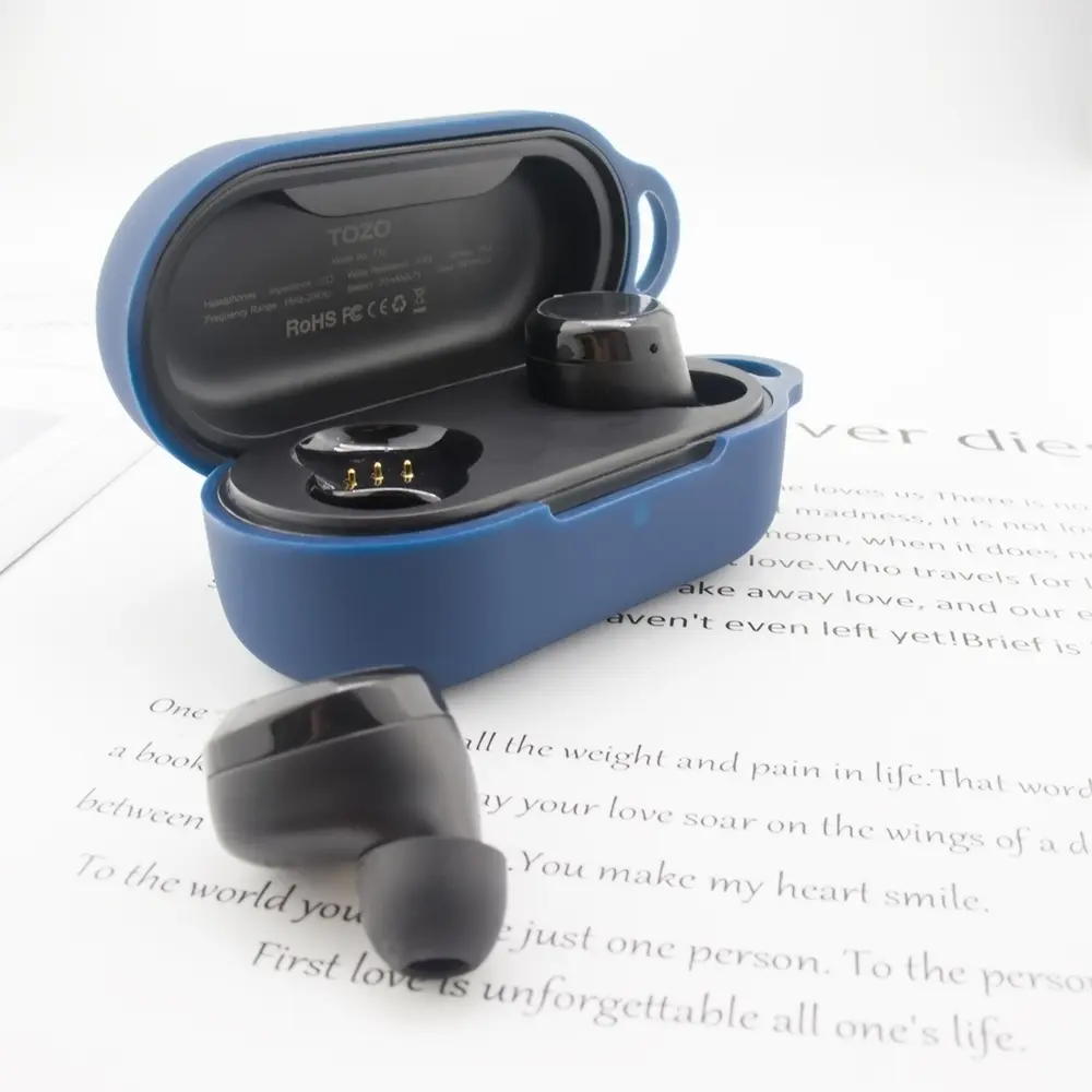 tozo-t12-vs-apple-airpods-4