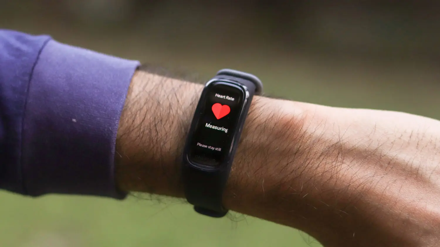 xiaomi-mi-band-6-vs-honor-band-6-vs-oneplus-band-1-2