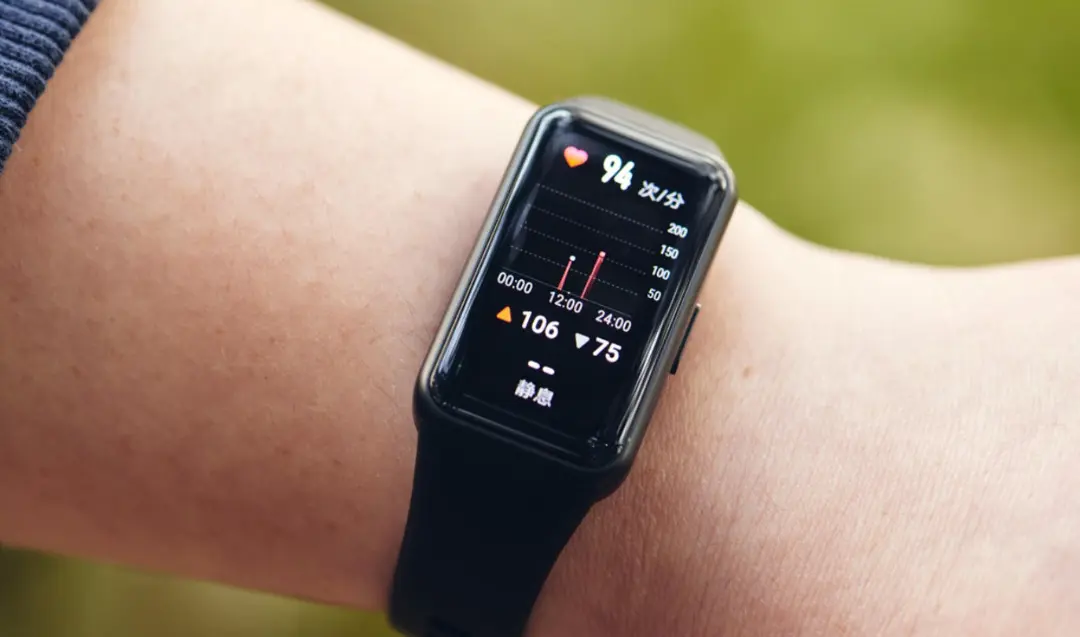 xiaomi-mi-band-6-vs-honor-band-6-vs-oneplus-band-2-1