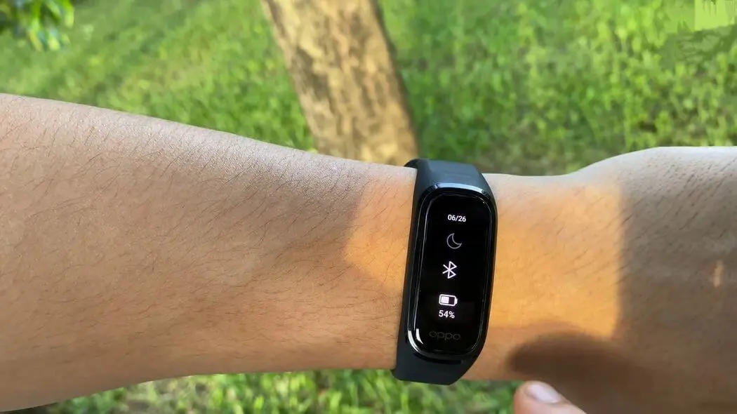 xiaomi-mi-band-6-vs-realme-band-vs-oppo-band-2-1
