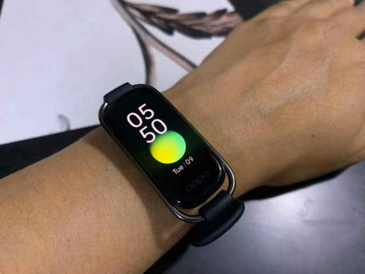 xiaomi-mi-band-6-vs-realme-band-vs-oppo-band-3-1