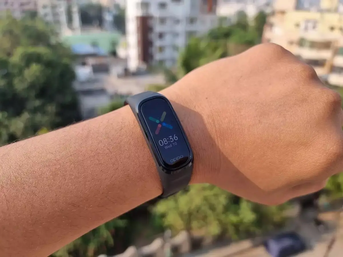 xiaomi-mi-band-6-vs-realme-band-vs-oppo-band-4-1