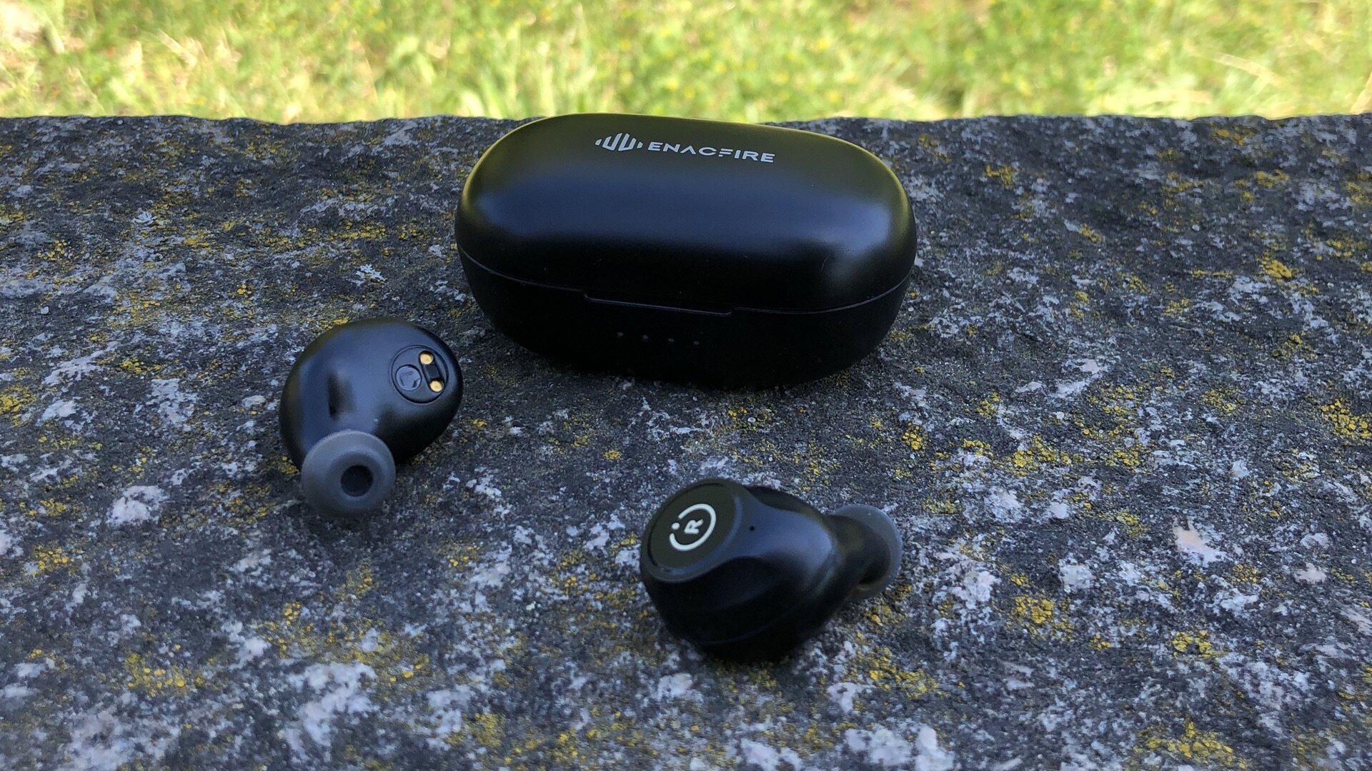 Enacfire E60 Manual Earbuds User Guide