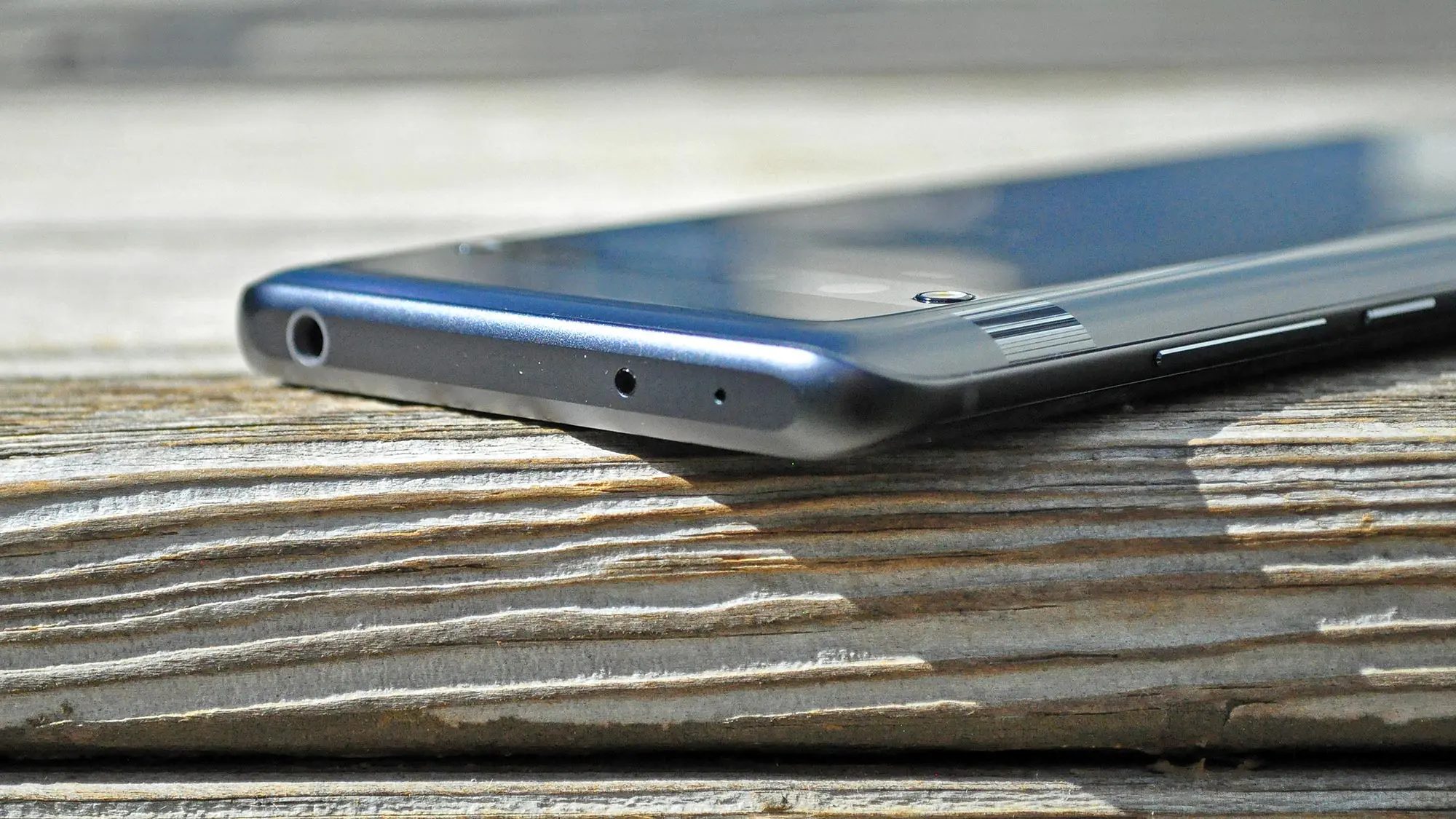 phones-with-IR-Blaster-2022-d