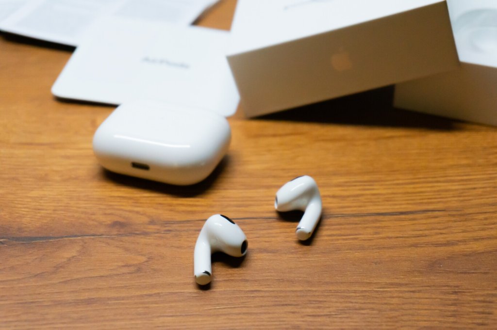 The Apple AirPods 3 have up to 6 hours of battery life, Bluetooth 5.0, a custom high-excursion Apple driver, Adaptive EQ, dual beamforming microphones, a H1 headphone chip, and much more. Learn how to use them with this new Apple AirPods 3 Manual. Apple AirPods 3 Manual | All You Need To Know! Apple AirPods 3 Manual | How to Pair / Connect? To iOS phones Step 1: Connect to Wi-Fi and turn on Bluetooth. Step 2: Open the lid of the charging case. After that, the earbuds will turn on automatically. Step 3: Hold the earbuds close to the device. Apple devices signed in to iCloud will pair automatically. Step 4: After that, the pairing will be done. - To Android phones Step 1: Open the lid of the charging case. After that, the earbuds will turn on automatically. Step 2: With the earbuds inside the case, press and hold the button on the back of case for a couple of seconds, until a light starts flashing. This means that the earbuds are now ready to pair with any device. Step 3: Go to the device’s Bluetooth settings. Step 4: Select “Apple AirPods 3”. If a password is needed, type “0000”. Step 5: After that, the pairing will be done. To PC (Windows) Step 1: Turn on Window’s Bluetooth. Step 2: Go to the settings. Step 3: Go to “Bluetooth and other devices”. Step 4: Click on “Add device”. Step 5: Open the lid of the charging case. After that, the earbuds will turn on automatically. Step 6: With the earbuds inside the case, press and hold the button on the back of case for a couple of seconds, until a light starts flashing. This means that the earbuds are now ready to pair with any device. Step 7: Select “Apple AirPods 3”. If a password is needed, type “0000”. Step 8: After that, the pairing will be done. - Apple AirPods 3 Manual | How to Wear? Step 1: Take both earbuds out of the charging case. Step 2: Identify the left and right earbuds. Step 3: Choose the ear tips that best suit your ears. Step 4: Insert the headphones into the inner canal of the ears. Step 5: Rotate for the best possible comfort and best fit, and make sure that the microphone is pointing to the mouth. Apple AirPods 3 Manual | How to Turn On and Off? Turn on: Open the lid of the charging case. After that, the earbuds will turn on automatically. Turn off: Place the earbuds into the charging case and close its lid. After that, the earbuds will turn off automatically. - How to Control? / How to Operate? – Instructions • Play or pause music: Press the multifunction touch button on any of the earbuds one time. • Play the next song: Press the multifunction touch button on any of the earbuds two times. • Play the previous song: Press the multifunction touch button on any of the earbuds three times. • Answer an incoming call: Press the multifunction touch button on any of the earbuds one time. • End a current call: Press the multifunction touch button on any of the earbuds one time. • Reject an incoming call: Press the multifunction touch button on any of the earbuds two times. • Answer a second call and put the first one on hold: Press the multifunction touch button on any of the earbuds one time. • Change between a current and a second call: Press the multifunction touch button on any of the earbuds one time. • End the current call and answer the one on hold: Press the multifunction touch button on any of the earbuds two times. • Activate the voice assistant: Press and hold the multifunction touch button on any of the earbuds. Apple AirPods 3 Manual | How to Activate Mono Mode? To activate or deactivate the mono mode in the Apple AirPods 3, all you have to do is to pair the earbuds to the device and take out one of the earbuds from the charging case. It will start working by itself. - Apple AirPods 3 Manual | How to Reset? Step 1: Delete the Apple AirPods 3 from the connected devices list on the device’s Bluetooth. Step 2: Place both earbuds into the charging case and keep the lid open. Step 3: Press the button placed on the back of the case for about 15 seconds. After that, an orange light will turn on, and the resetting will be done. Apple AirPods 3 Manual | How to Charge? Earbuds To charge the earbuds, all you have to do is to place them into the charging case and close the lid. The earbuds will start charging automatically. Charging case To charge the charging case, all you have to do is to connect the case to a USB charger or charging port with the included USB-A to C cable. It will start charging automatically. Also, you can place the case with the LED light facing up on a MagSafe or Qi-certifies charger. - Apple AirPods 3 Manual | LED Light Status Earbuds • Green light on: The earbuds are fully charged. • Orange light on: The earbuds have less than half of their battery. Charging case • A light flashing: The earbuds are ready to pair with any device. • Orange light on when resetting: Earbuds resetting. • Green light on in the front of the case: Case has all of its battery. • Orange light on in the front of the case: Case has less than half of its battery. • Green light on in the inside the case: The earbuds have all of their battery. Apple AirPods Manual | How to Update the Firmware? Step 1: Take the earbuds out of the charging case. Step 2: Connect the Apple AirPods 3 to the desired device. Step 3: Press on the “Configuration” tab. Step 4: Open the “General” tab. Step 5: Open the “Information” tab. Step 6: Press on the “Apple AirPods 3” device. Step 7: Check the firmware number. In case there is an update, press "Update Firmware". Step 8: Place the earbuds into the charging case. Step 9: Connect the case to a charger or charging port. Step 10: Wait until a notification pops up on the device saying that the update finished. -6