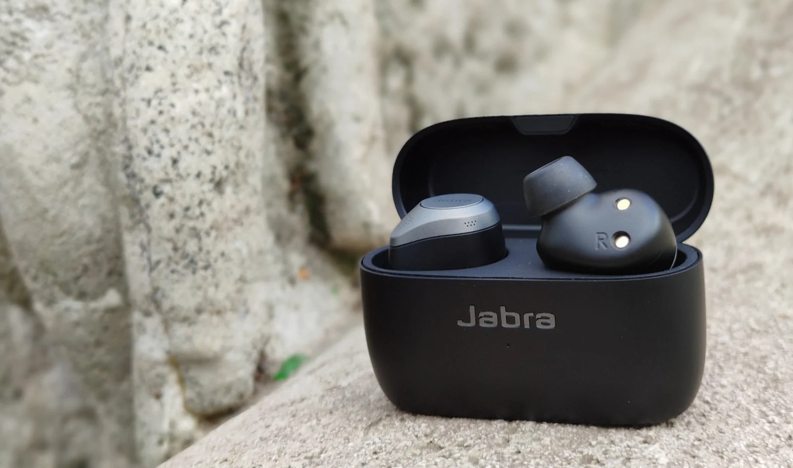 Jabra-Elite-85t-Manual-9