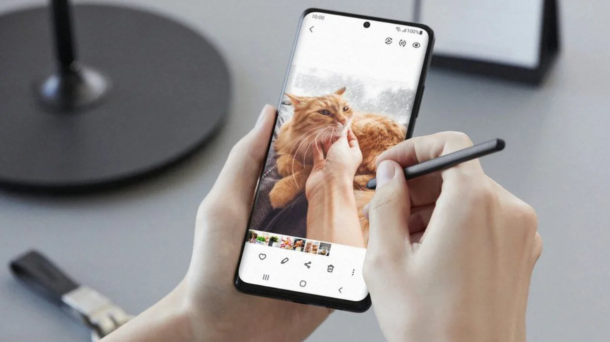 Smartphones-with-stylus-2019-2022-d