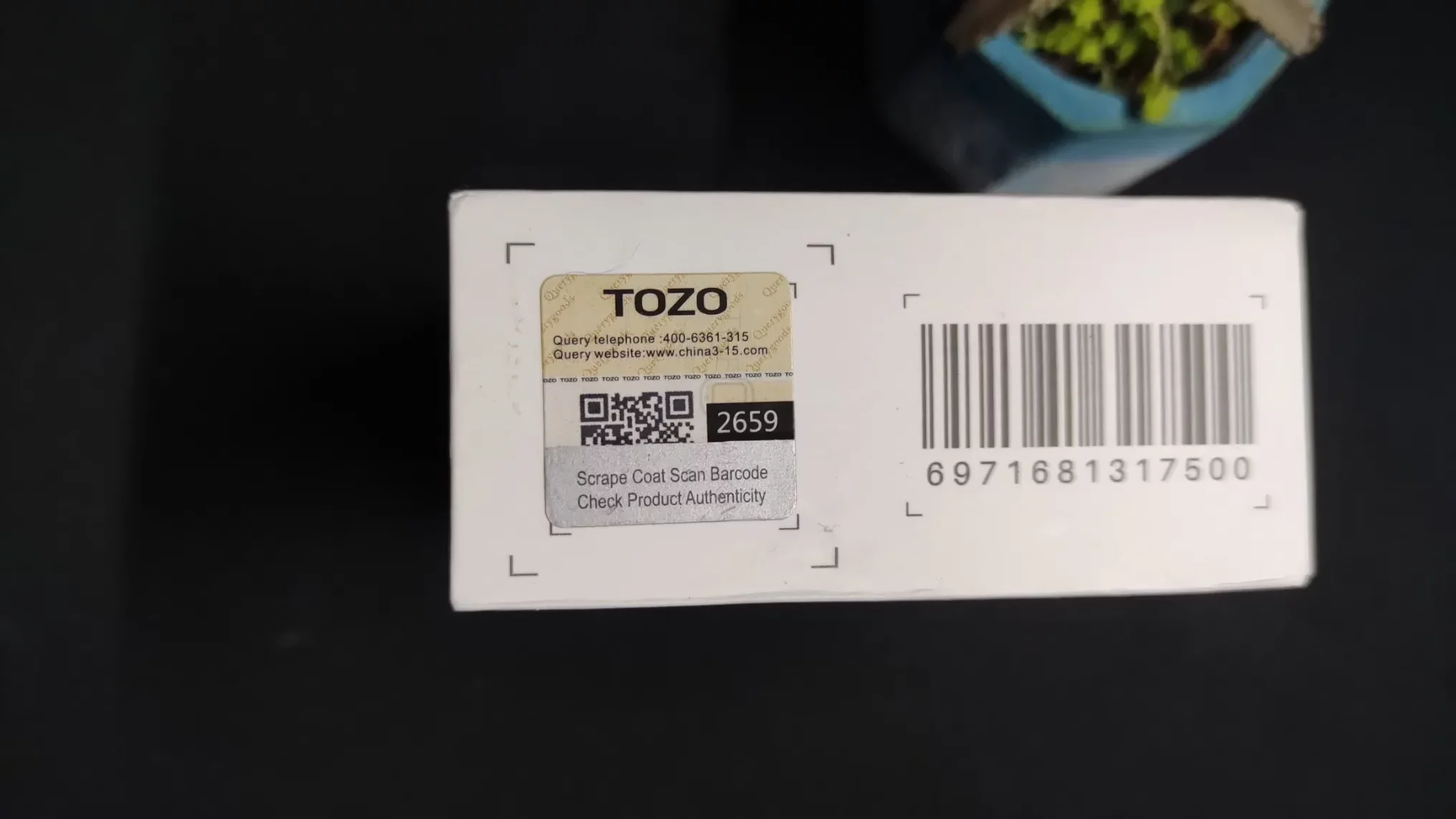 Tozo NC7 TWS Review - Box right