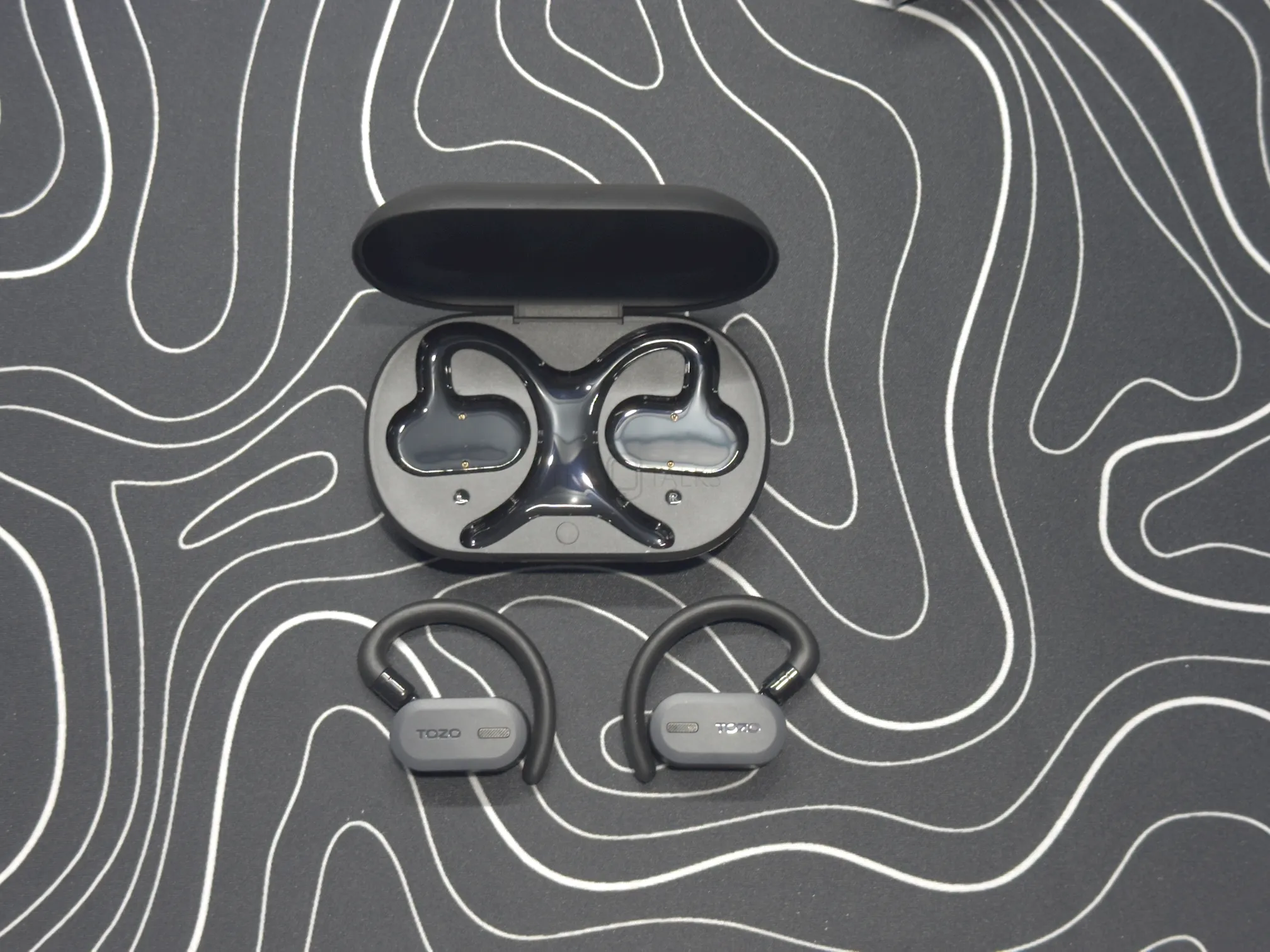 Tozo Open Buds Review - design